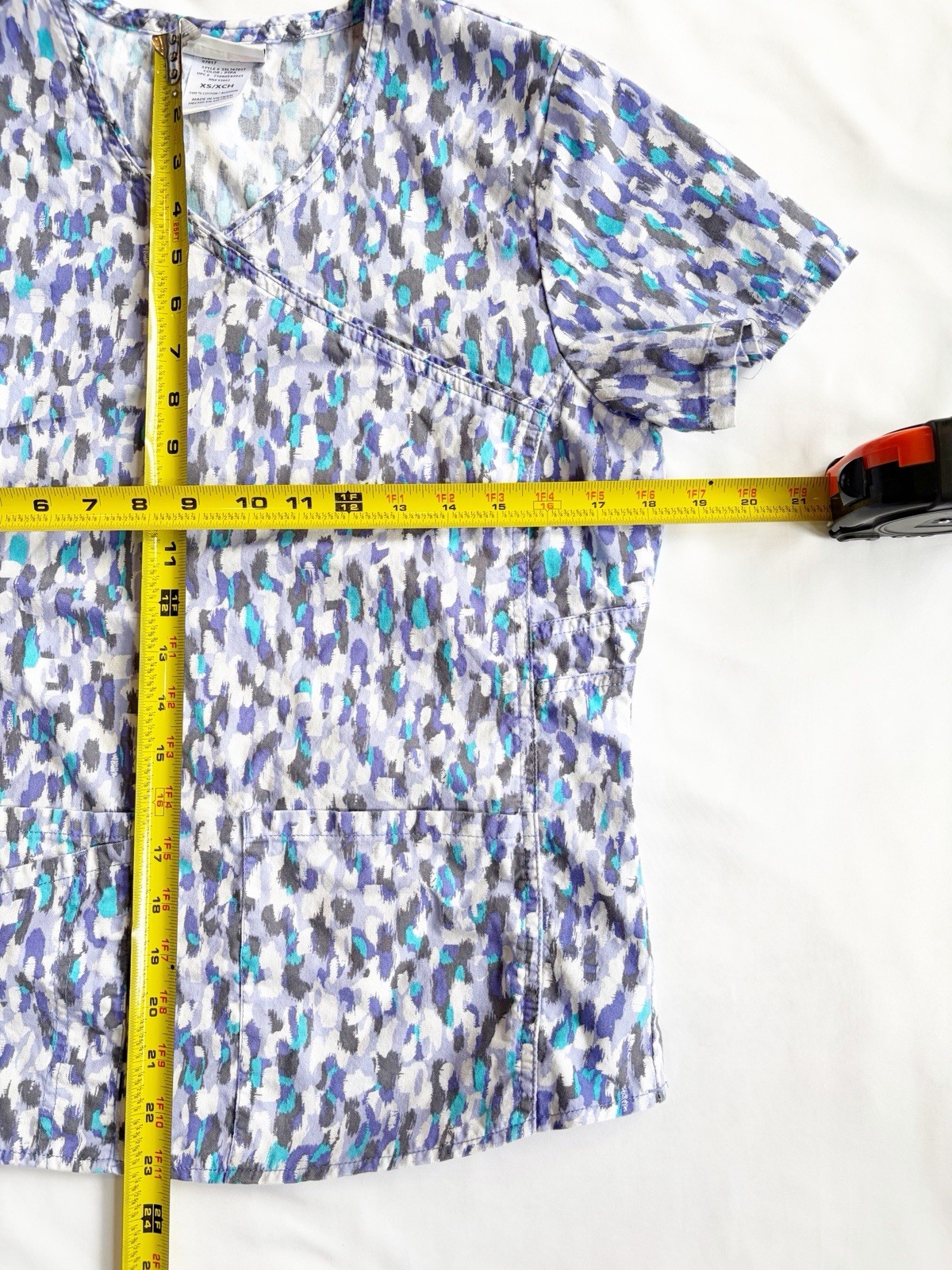 Scrubstar Multicolored Print Shirt – XS Purple Gray White Blue