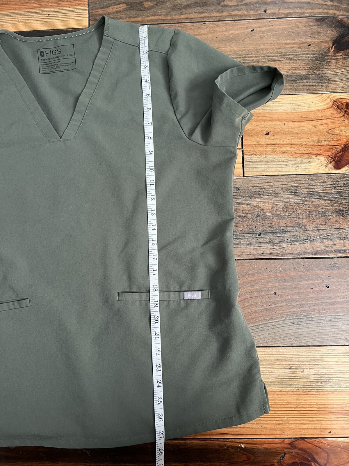 FIGS Scrub Casma Technical Collection Size XL Style # FW1100 Sage Green