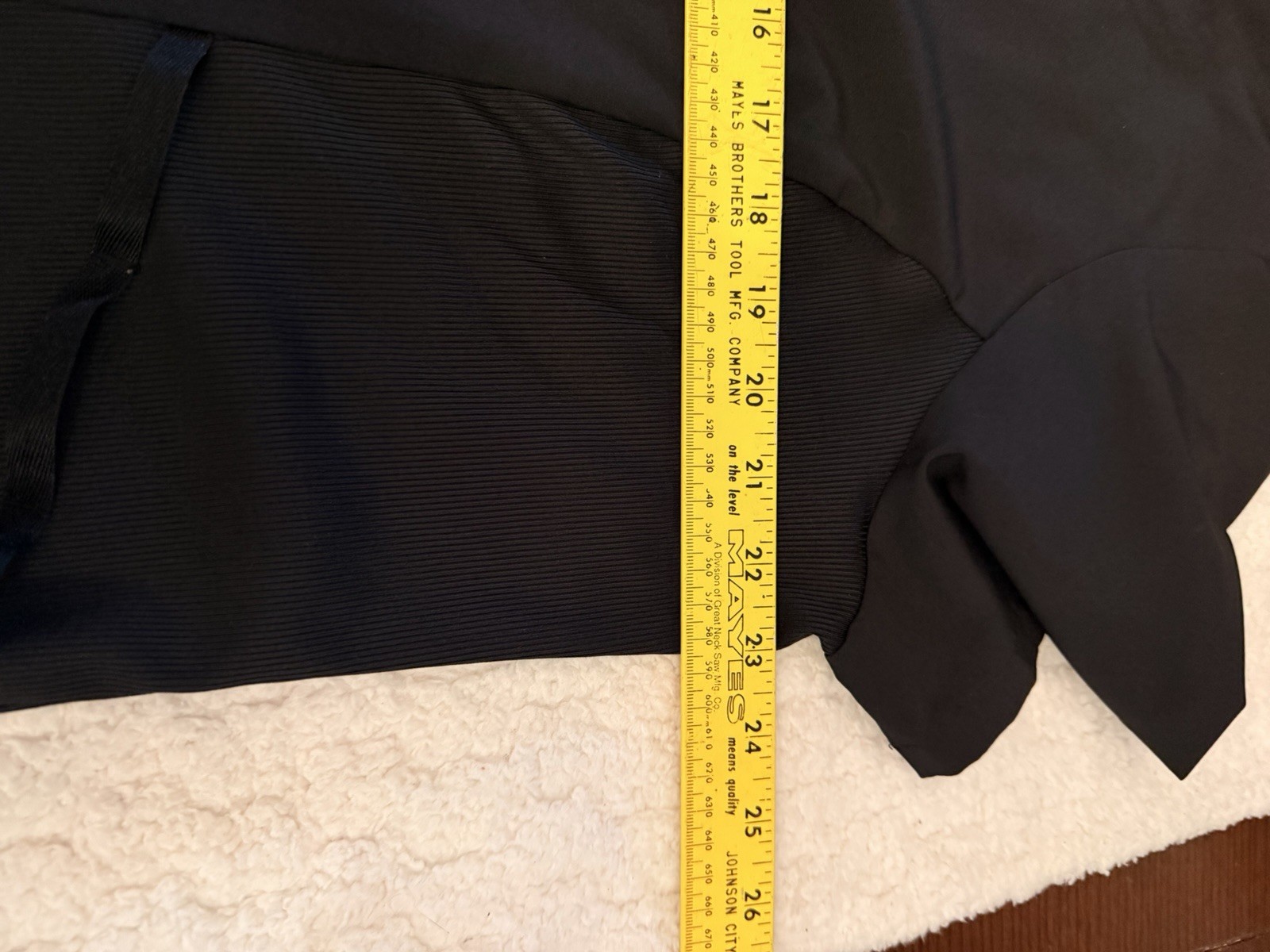 Hanes Comfort Fit Women’s XL Black Scrub Top. Sc24