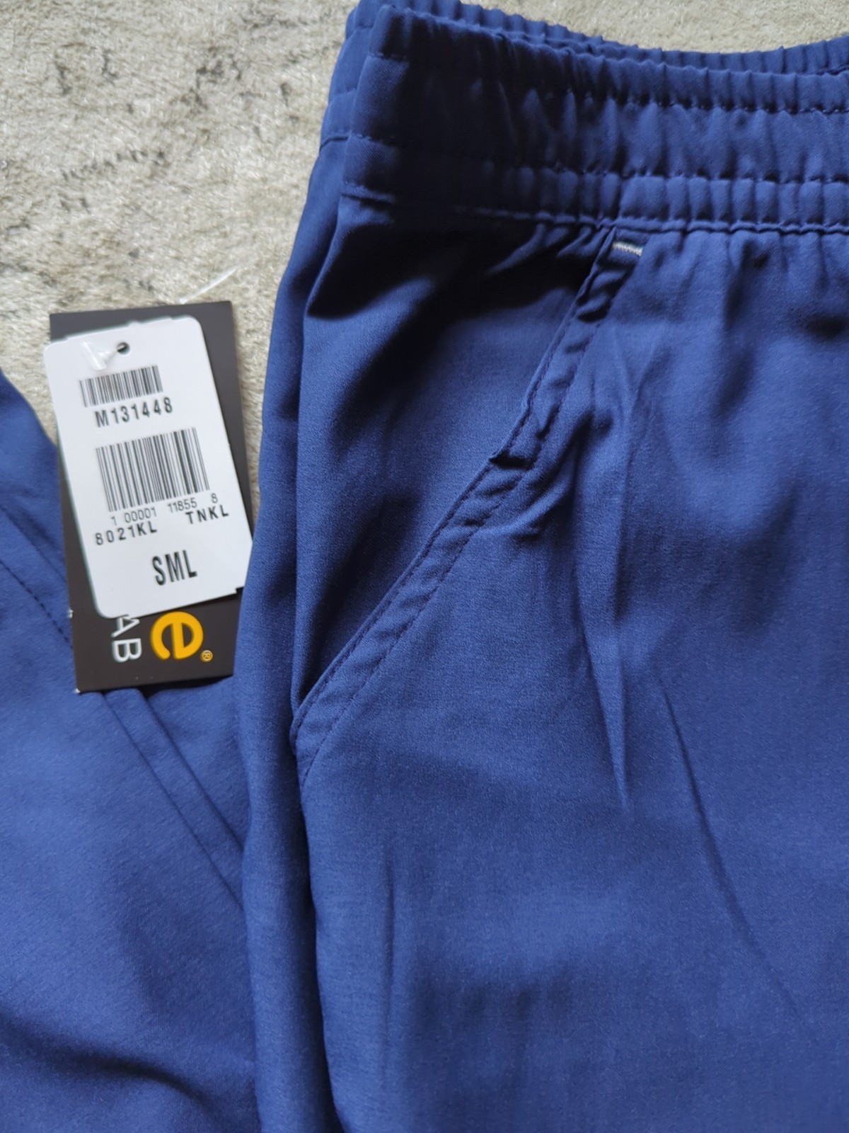 NWT Urbane Landau Women’s SMALL Straight Leg Cargo Scrub Pants – NAVY BLUE