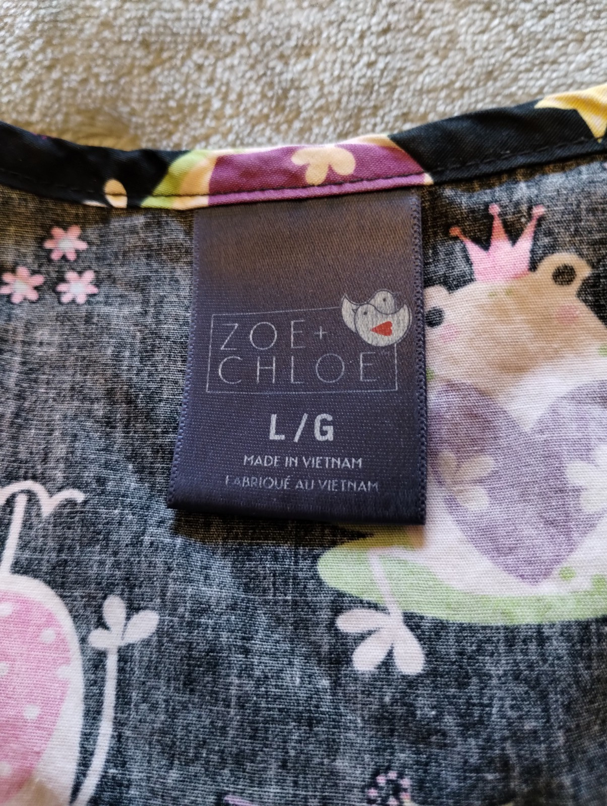 Zoe + Chloe black w/ multicolor Frogs and Lily Pads Womens Size L