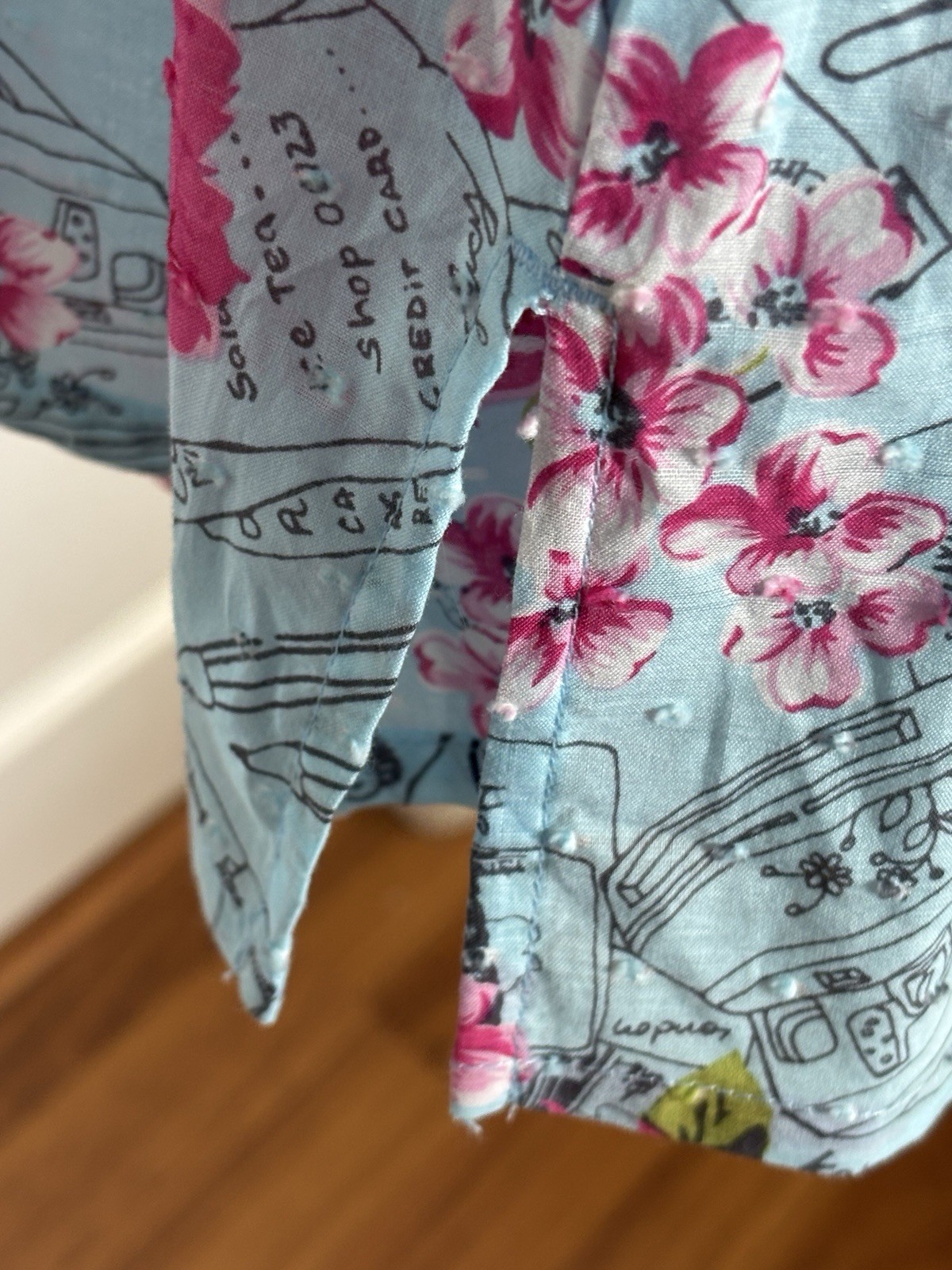 Koi Scrub Top Womens 2X Blue Pink Floral Paris Lightweight Nursing Medical NEW