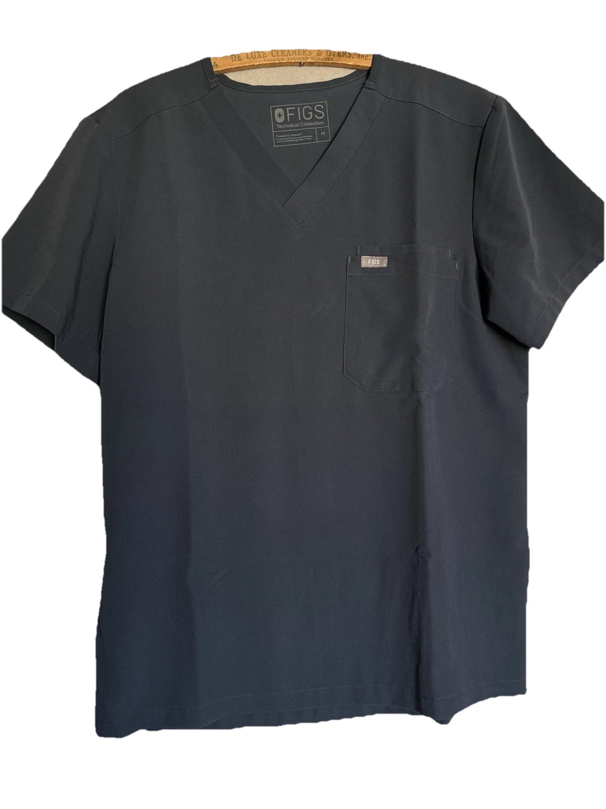 Figs Men’s Medium Double Pocket V-Neck Scrub Top Medical Spa Clinic Utility